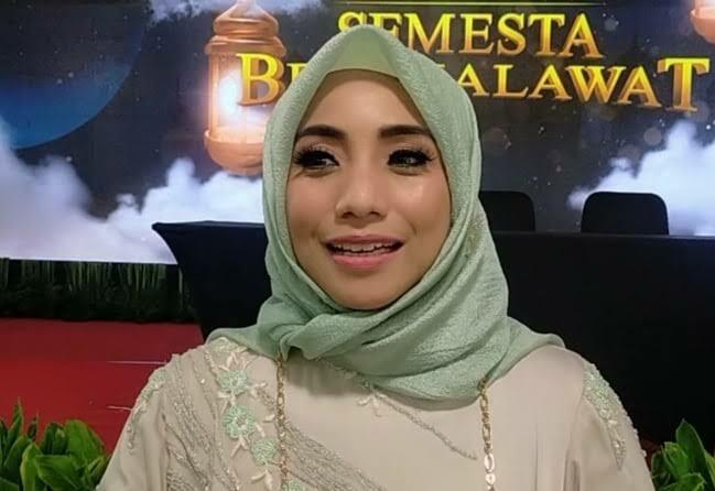 Wow! Dua Penyanyi Dangdut Indonesia Maju di Pilkada 2024, Ini Alasan Mereka Gansist!