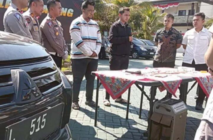 Cicilannya Belum Lunas, Polisi Tangkap Pajero yang Cosplay Jadi Mobil Lemhannas