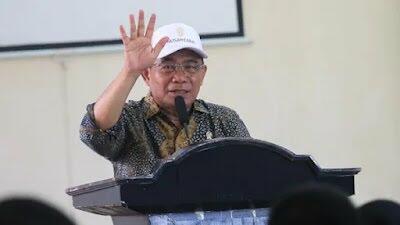 Banyak Kelas Menengah Turun Kelas, Menko PMK: Yang Penting Tak Sampai Miskin!