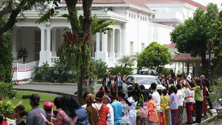 Istana: Jokowi Juga Terbiasa Pakai Innova Zenix Seperti Paus Fransiskus!