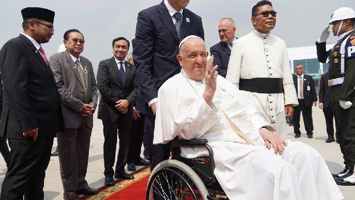 Jokowi Ungkap Paus Fransiskus Kaget Mendengar Warga RI Masih Memilih Punya Anak