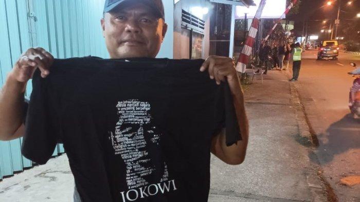 Pak Jokowi Suka Bagi-Bagi kaos Saat Kunjungan, Emang Berapaan Harga Kaos Sekarang?