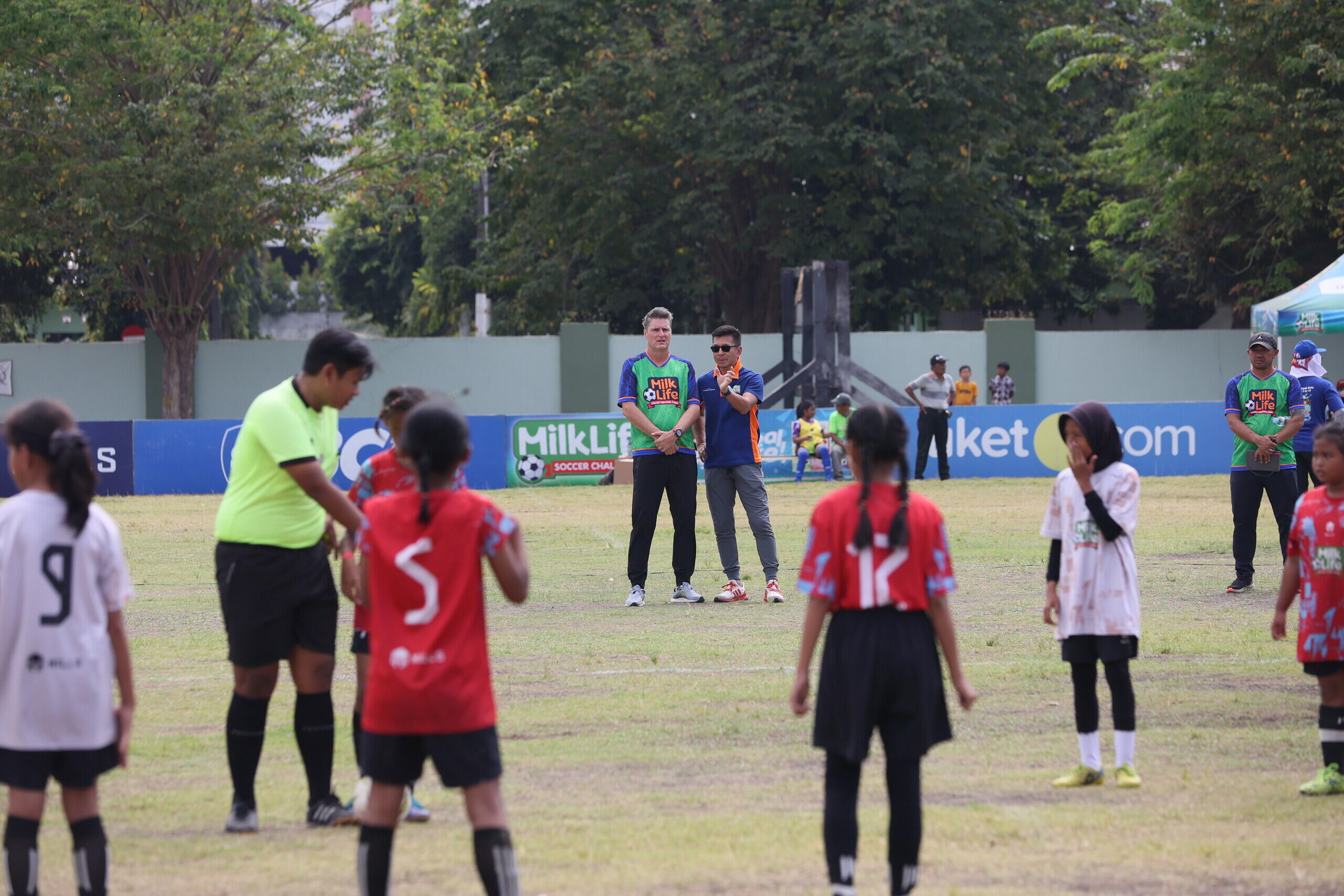 Kompetitif di Partai final MilkLife Soccer Challenge - Surabaya Series 2