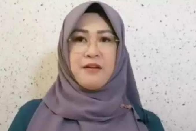 Fufufafa Hina SBY, Dokter Tifa: Kalian Diam Saja?