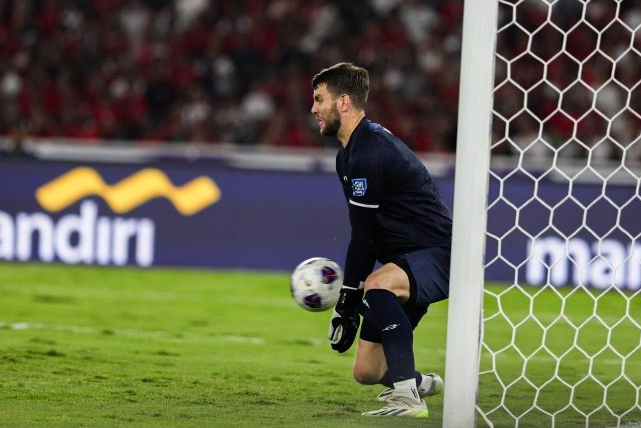 5 Kiper Termahal di Asia, Nomor 1 Maarten Paes!