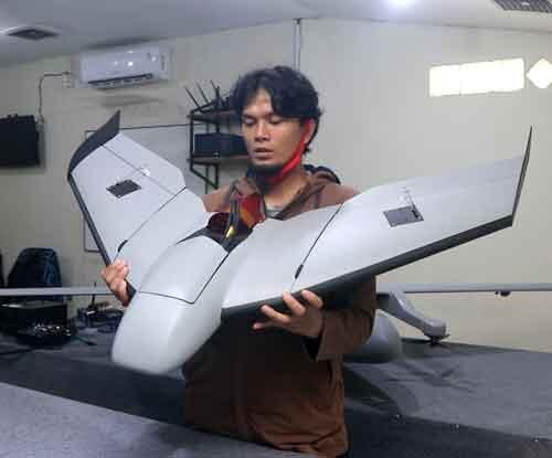 Salah Alamat | Drone Buatan Pindad Jatuh di Pelataran Gedung Menara Danareksa