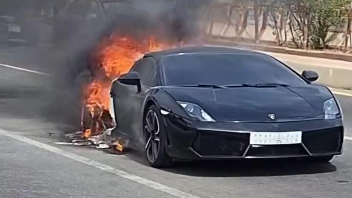 Crying With You | Lamborghini Gallardo Tiba-Tiba Terbakar, Pemiliknya Langsung Nangis