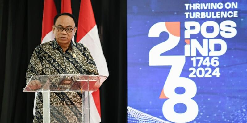 Mengapa Menkominfo Terlalu Bela Anak-anak Jokowi?