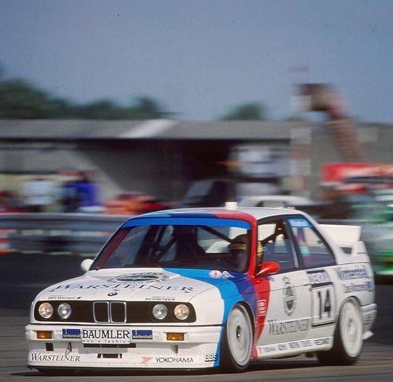 Era Keemasan DTM: Mercedes 190 Evo vs BMW M3 E30