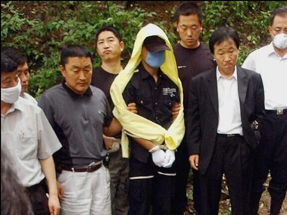 Raincoat Killer, Mimpi Buruk Yang Menyelimuti Seoul
