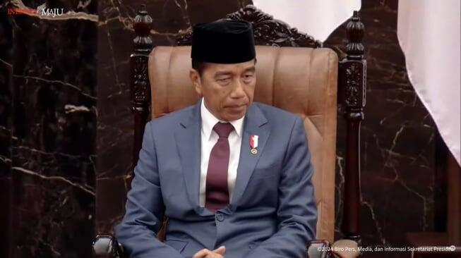 Sepi Tepuk Tangan saat Nama Jokowi Disebut di DPR, Rocky Gerung:Akhirnya Ditinggalkan