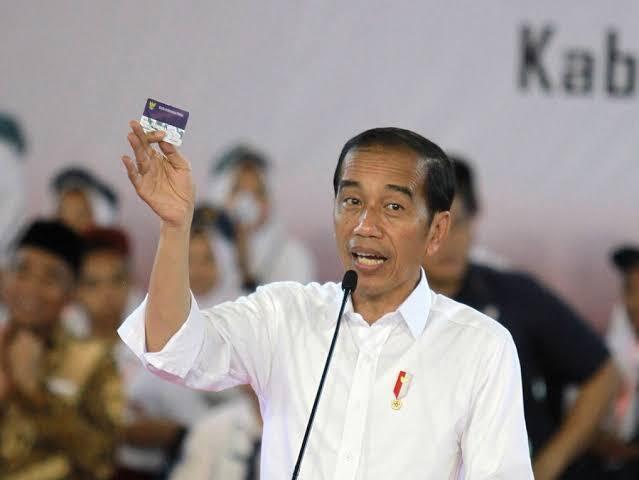Program kartu prakerja menempati peringkat keempat sebagai program paling bermanfaat
