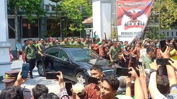 Saat Jokowi Napak Tilas ke SD-SMP-SMA Masa Sekolah Dulu