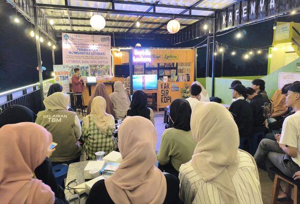 Keren, TBM Lentera Pustaka Gelar Pelatihan Menulis Relawan