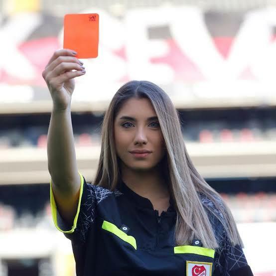 Heboh! Wasit Wanita asal Turki kena Sanksi Seumur Hidup gegara Video Mesum
