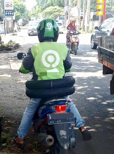 Ganti Ban Motor Listrik Ternyata Gak Sembarangan, Mekanik Ini Buka Rahasia