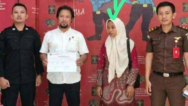 Uang Damai 50 Juta! Guru Honorer di RI ini Jadi Tersangka Kasus Penganiayaan Muridnya