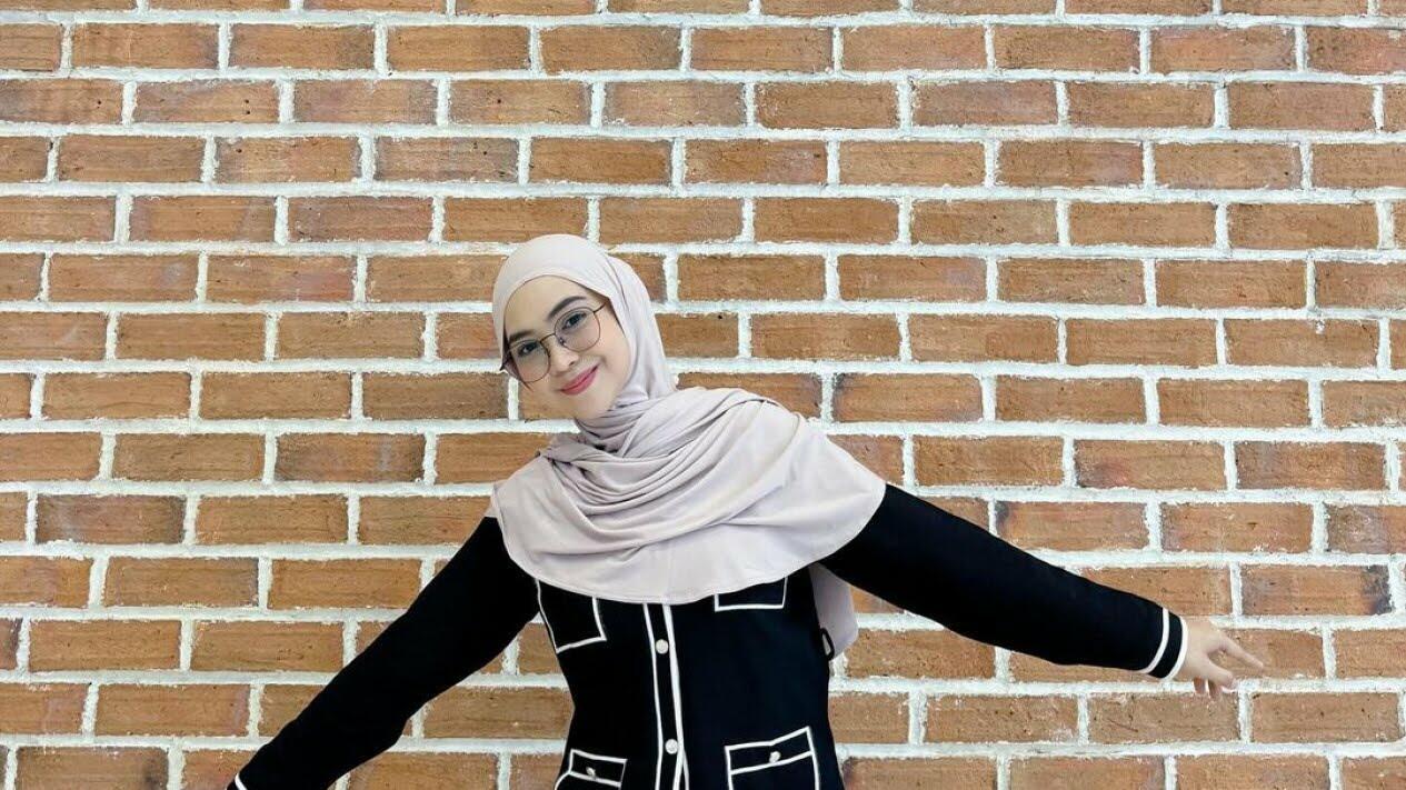Artis Cantik ini malah Emoh Gaul Bareng Geng Artis, Begini Alasannya Gansist!