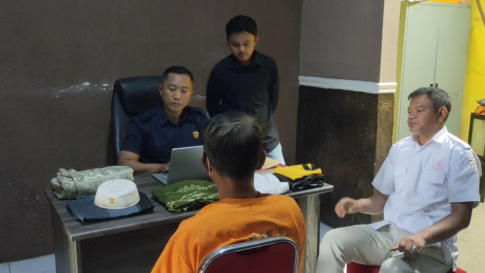 Cabuli Anak 9 Tahun, Pria Paruh Baya di Jember Diciduk Saat Salat di Masjid