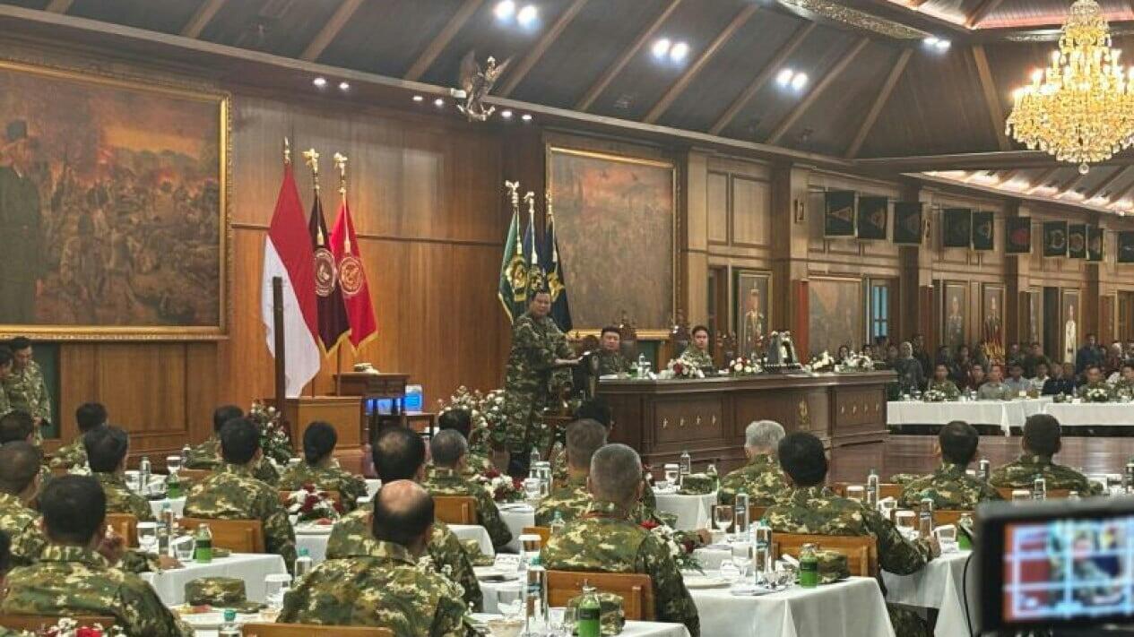 Momen Prabowo Subianto Perkenalkan 6 Menteri Kabinet Peraih Adimakayasa
