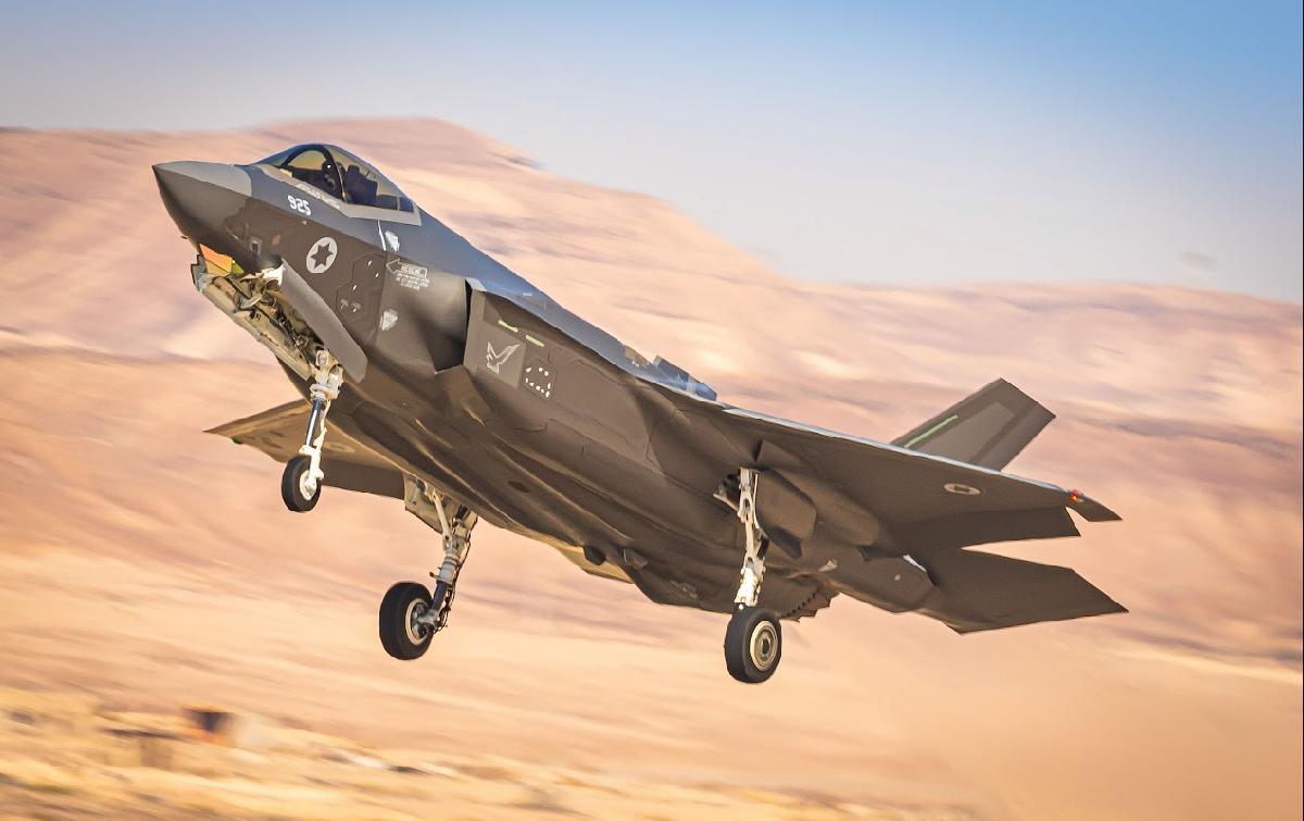 Ikut saat Serangan ke Iran, F-35 Israel Terbang Rendah Melewati Langit Yordania