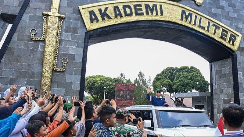Karding Sebut Presiden Prabowo Biayai retret Kabinet Merah Putih dengan Uang Pribadi