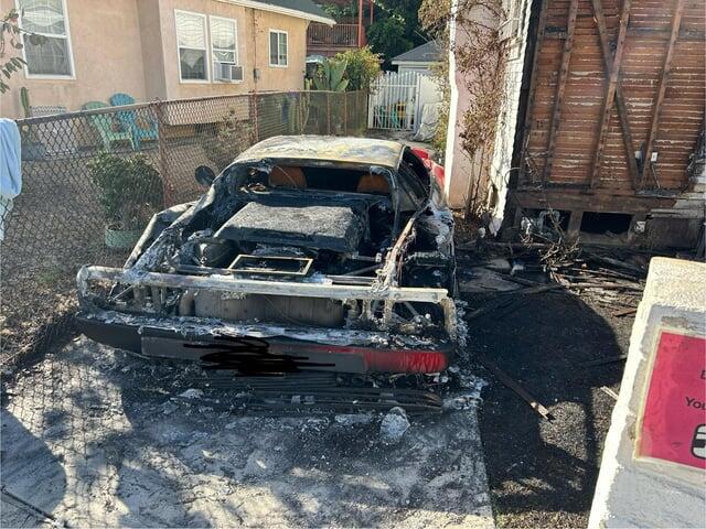 Ferrari Testarossa yang Ikonik Terbakar, Harganya Lebih dari Rp 2 Miliar