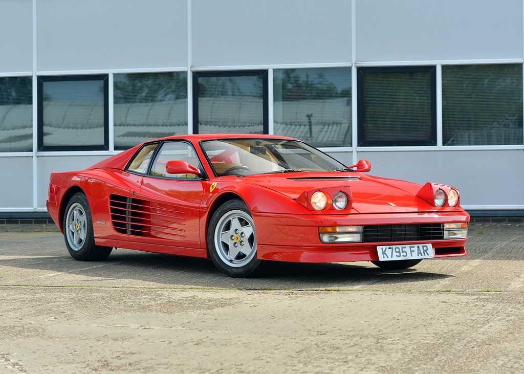 Ferrari Testarossa yang Ikonik Terbakar, Harganya Lebih dari Rp 2 Miliar