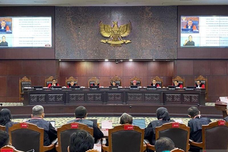 MK Tegaskan Pemberi Kerja Wajib Utamakan Tenaga Kerja Indonesia