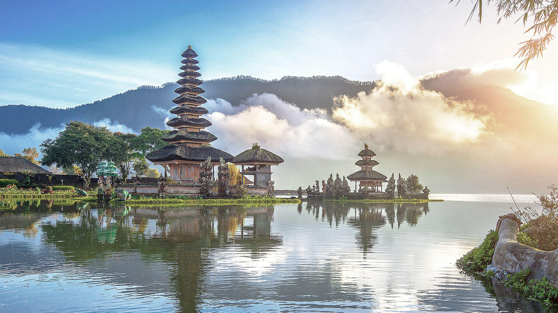 CANDI KUNING BEDUGUL - SPOT KEREN YANG WAJIB LO KUNJUNGIN DI BALI GAN!