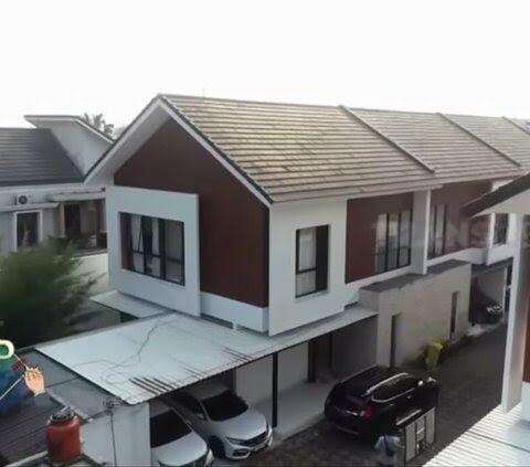 Arafah Rianti Dilabrak Tetangga gegara Punya 3 Mobil, Wajarkah Gansist?