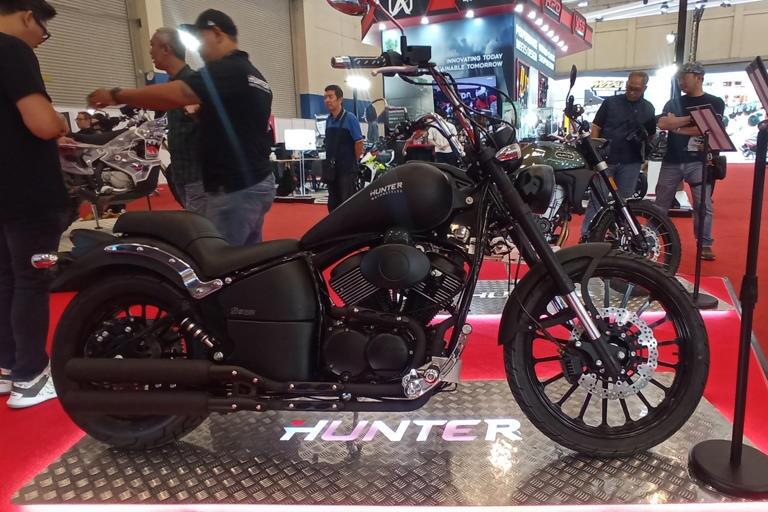 Muncul di IMOS Pakai Mesin V-Twin Lebih Murah dari Motor Matic