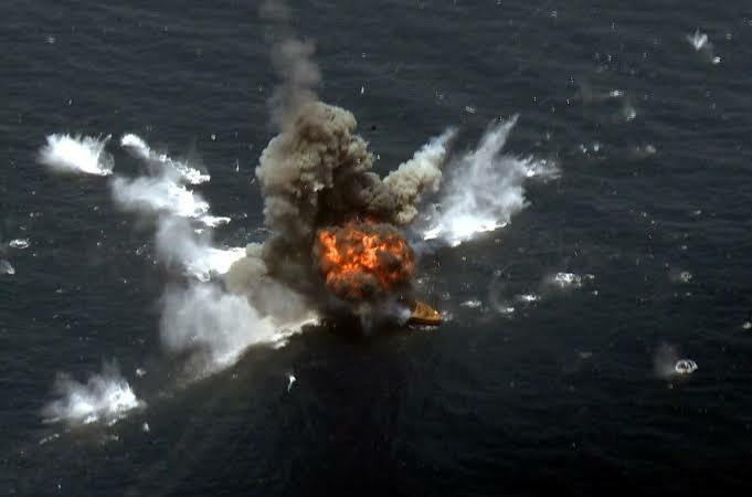 Houthi Berhasil Serang Kapal Induk AS di Laut Merah, AS Bantah Klaim Tersebut!