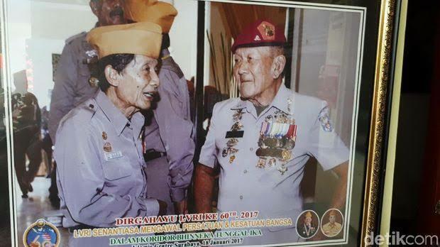 Menakjubkan! Djoni Liem, Anggota KKO AL dengan Keahlian Semburan Maut Jarum Beracun