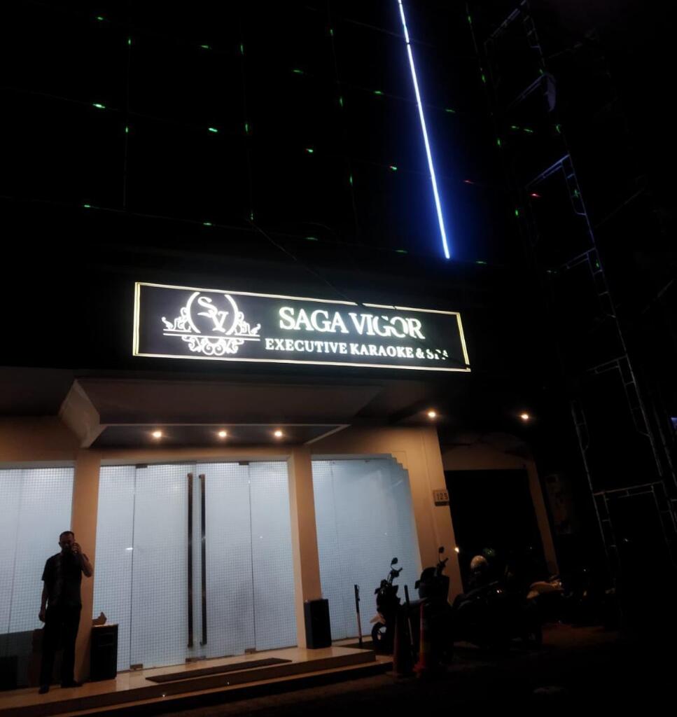 KARAOKE TERBAIK DI KOTA BANDUNG
SAGA VIGOR EXECUTIVE KARAOKE
SUKAJADI 125 BANDUNG