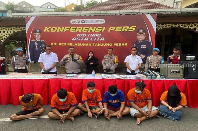 Polisi Temukan Bunker Penyimpanan Sabu di Kunti Surabaya