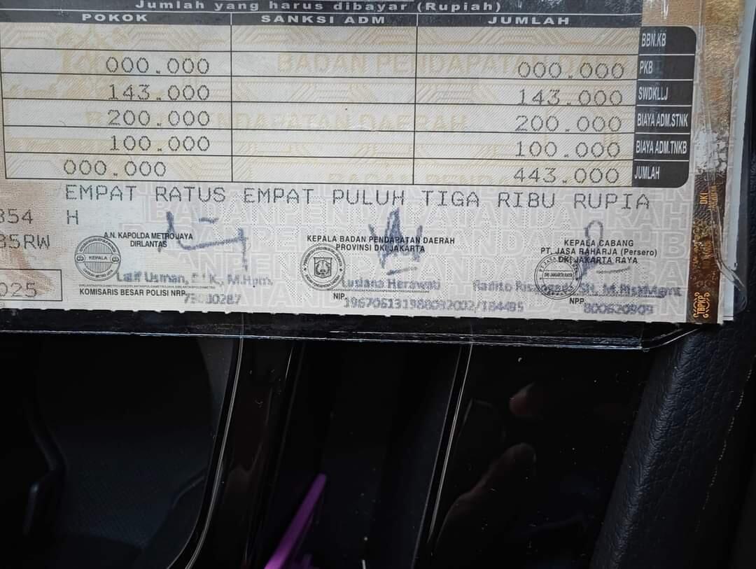 Perbandingan Nominal Pajak BYD M6 dan Innova Zenix: BYD M6 Rp 443 Ribu, Zenix