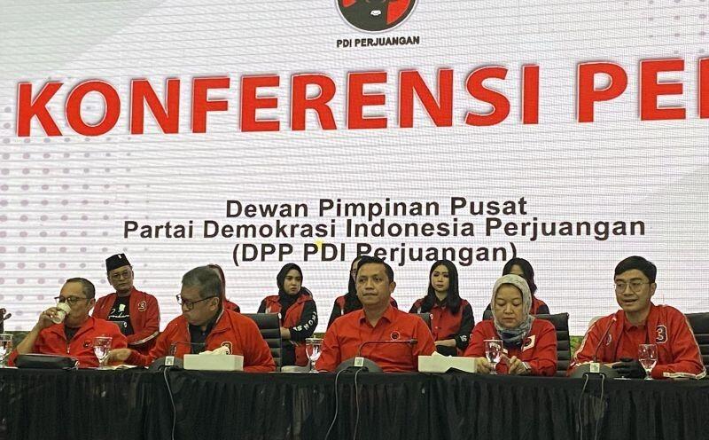 PDI Perjuangan Pecat Effendi Simbolon karena Berseberangan dengan Partai