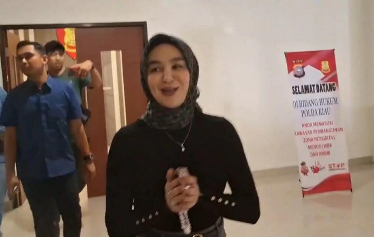 Tersandung Kasus Lagi! Hana Hanifah Diperiksa Polisi, Diduga Terkait Kasus Korupsi