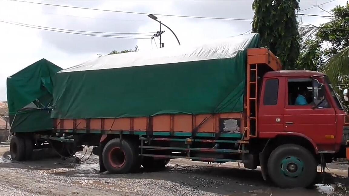 Mengapa Truk Gandeng Tidak Populer di Luar Pulau Jawa ?