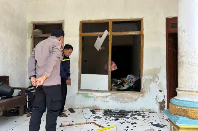 Wanita di Bangkalan Laporkan Suami Akibat Perusakan Rumah, Videonya Viral