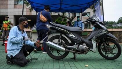 Pengguna Kendaraan Bermotor Akan Dikenakan Dua Pajak Tambahan Mulai 2025
