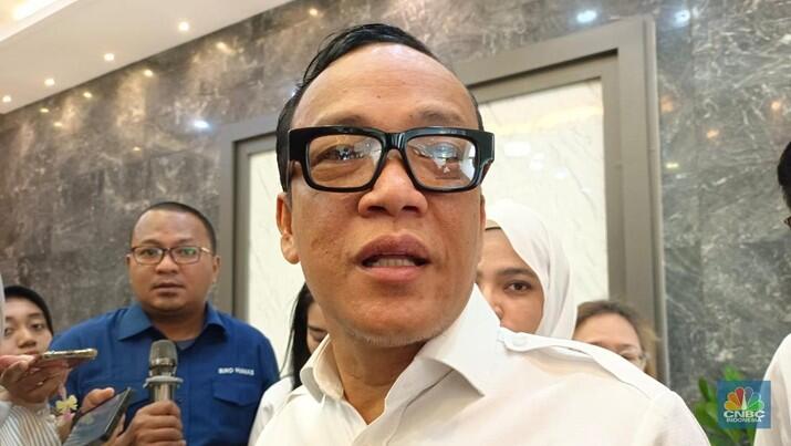 Wamenaker Blak-Blakan: Lagi Mumet Nih Gue Soal Sritex Nih Aduh!