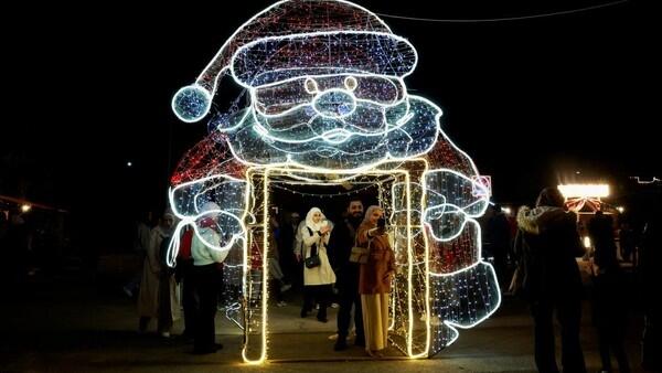 Dekorasi Natal Menghiasi Kota Damaskus Suriah