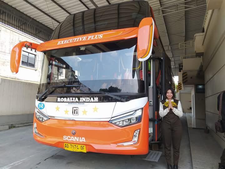 Setiap Tahun Rilis Bus Baru, Ambisi Gila Rosalia Indah Menjadi Ratu Bus di Pulau Jawa