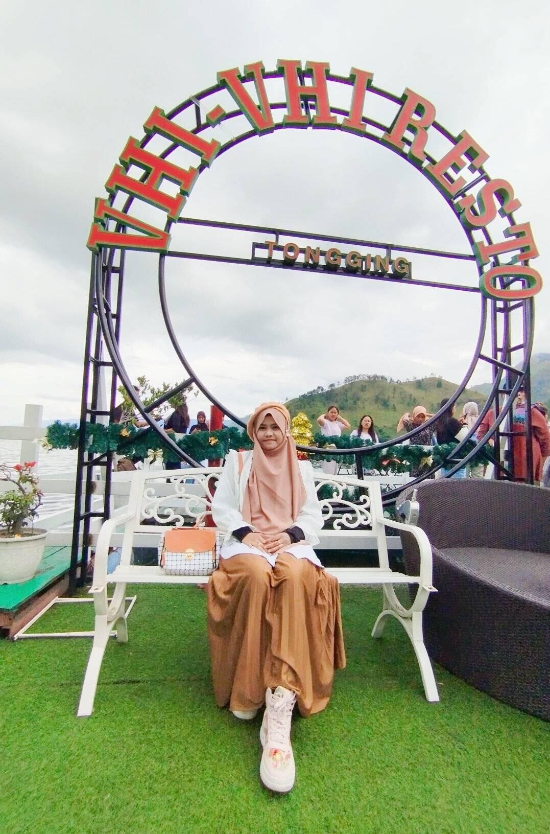 VHI VHI RESTO TEMPAT WISATA DAN RESTAURANT YANG KECE BUAT SPOT FOTO DI TONGGING SUMUT
