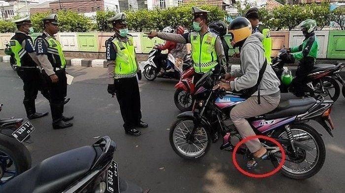 Pengendara Motor Kaget Harus Bayar Tilang Rp1,25 Juta, Gara2 SIM dan Tak Pakai Helm