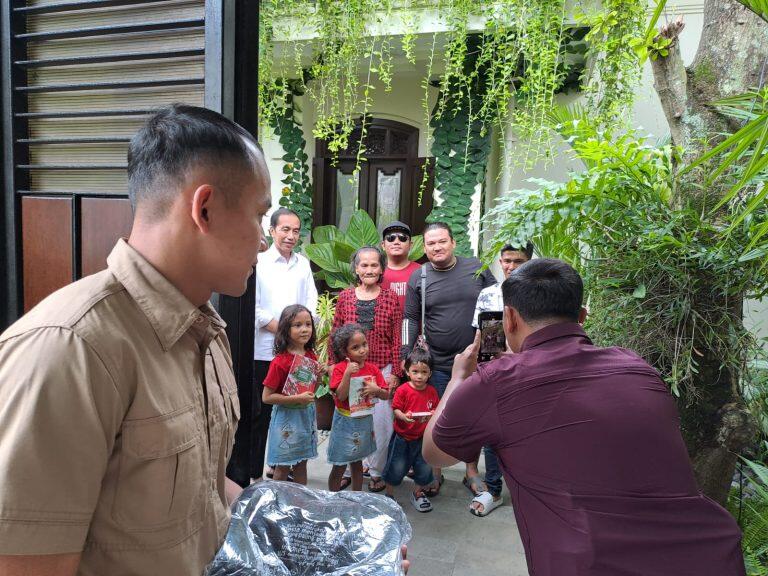 Kediaman Jokowi Jadi Destinasi Wisata Baru, Warga dari Berbagai Kota Berkunjung