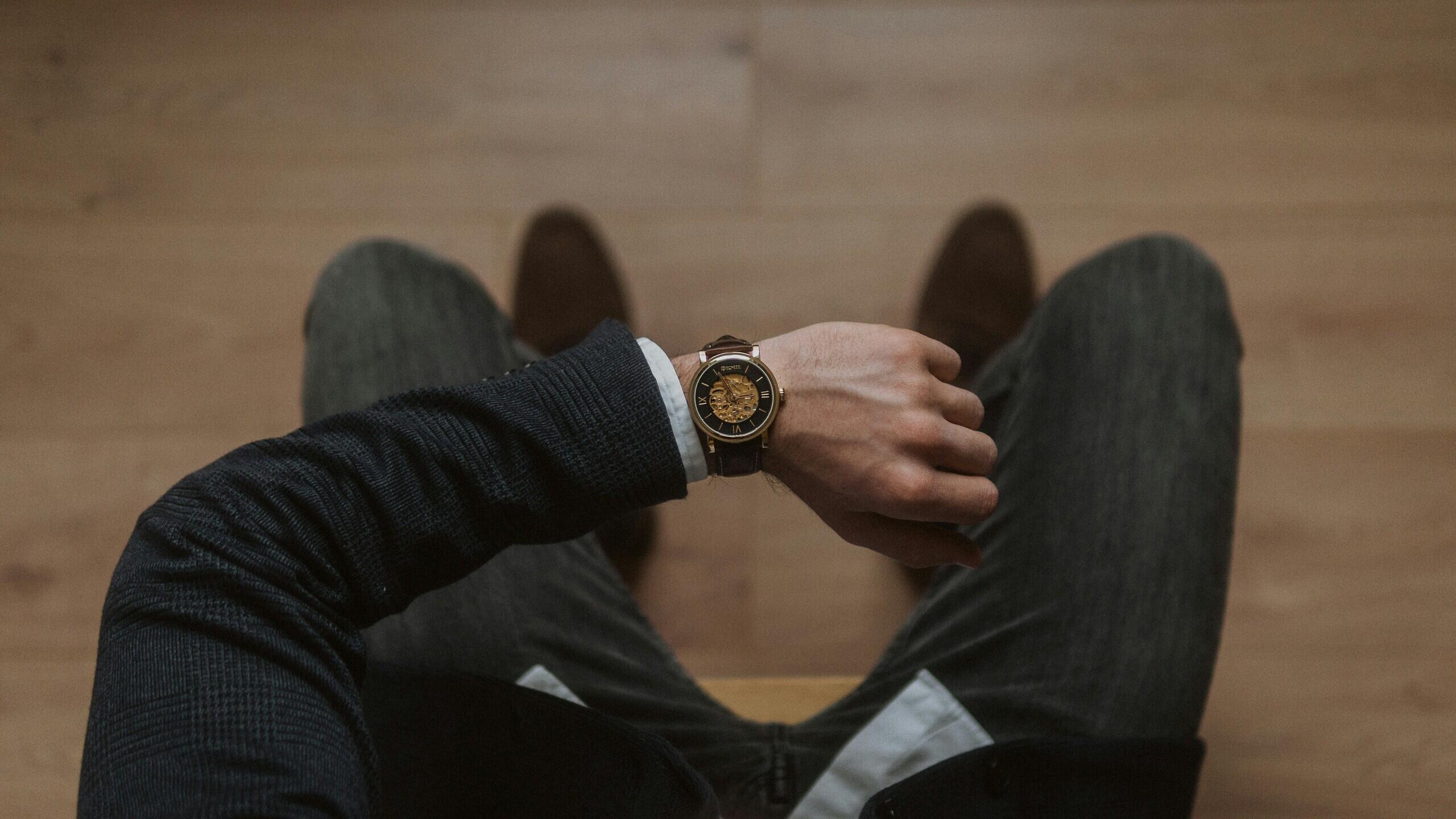 8 Jam Tangan Lokal yang Gak Cuma Tampil Keren, Tapi Penuh Makna!