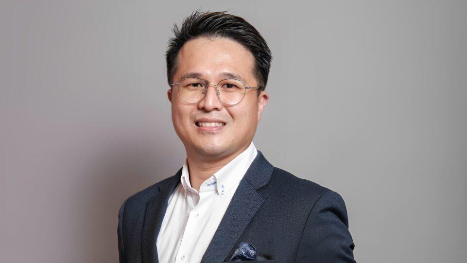Apoteker Kevin Ben Laurence Diakui Kemenkes Tiga Negara di Asia Tenggara